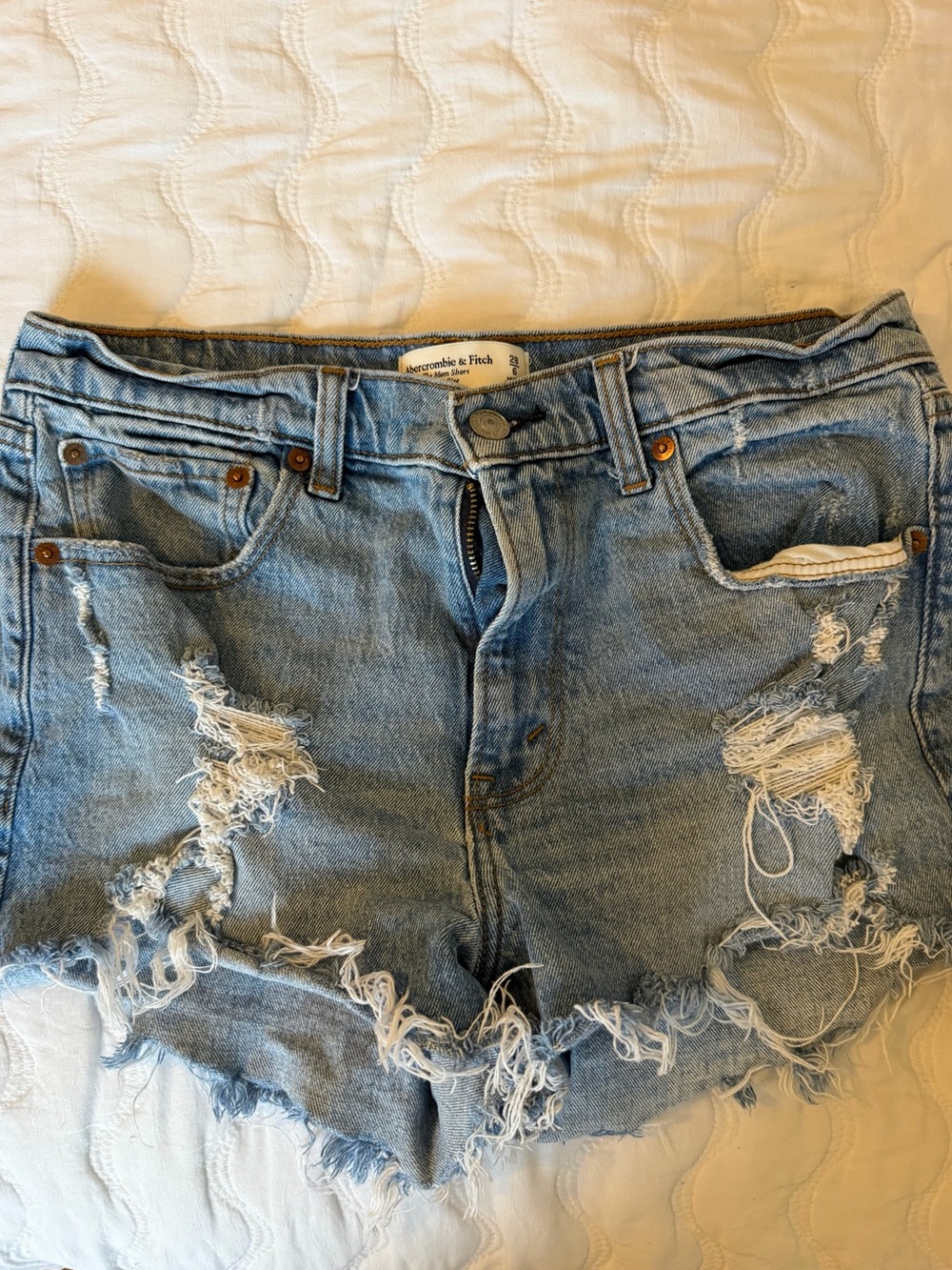 Abercrombie & Fitch Mom Short Mid-Rise